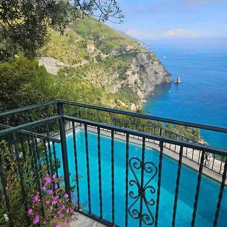 Sorrento Realty Holidays - Li Galli Vico Equense