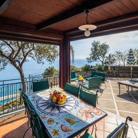 Vila Sorrento Realty Holidays - Li Galli
